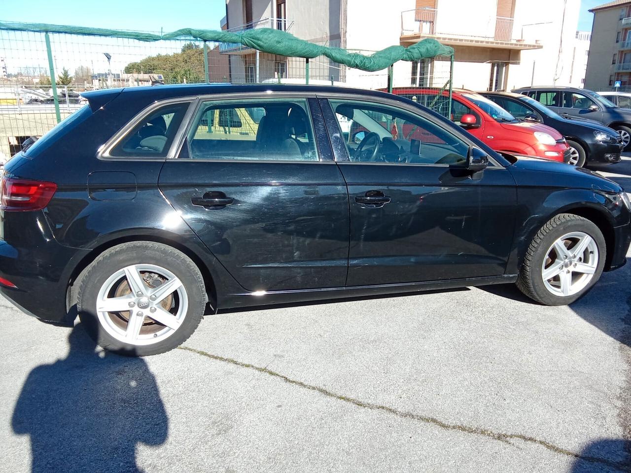 Audi A3 SPB 1.6 TDI 116 CV S tronic Business