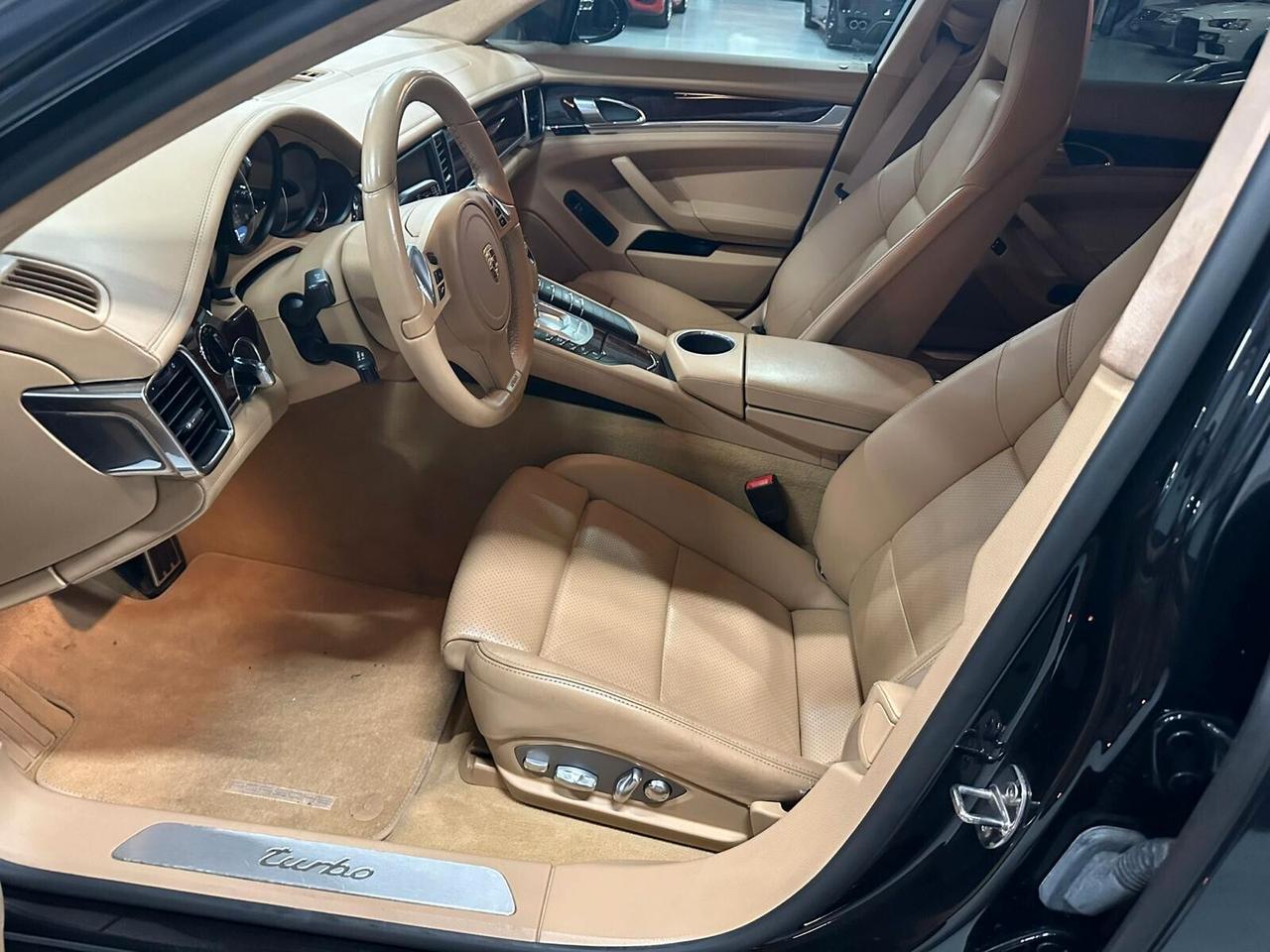 Porsche Panamera 4.8 Turbo full opt