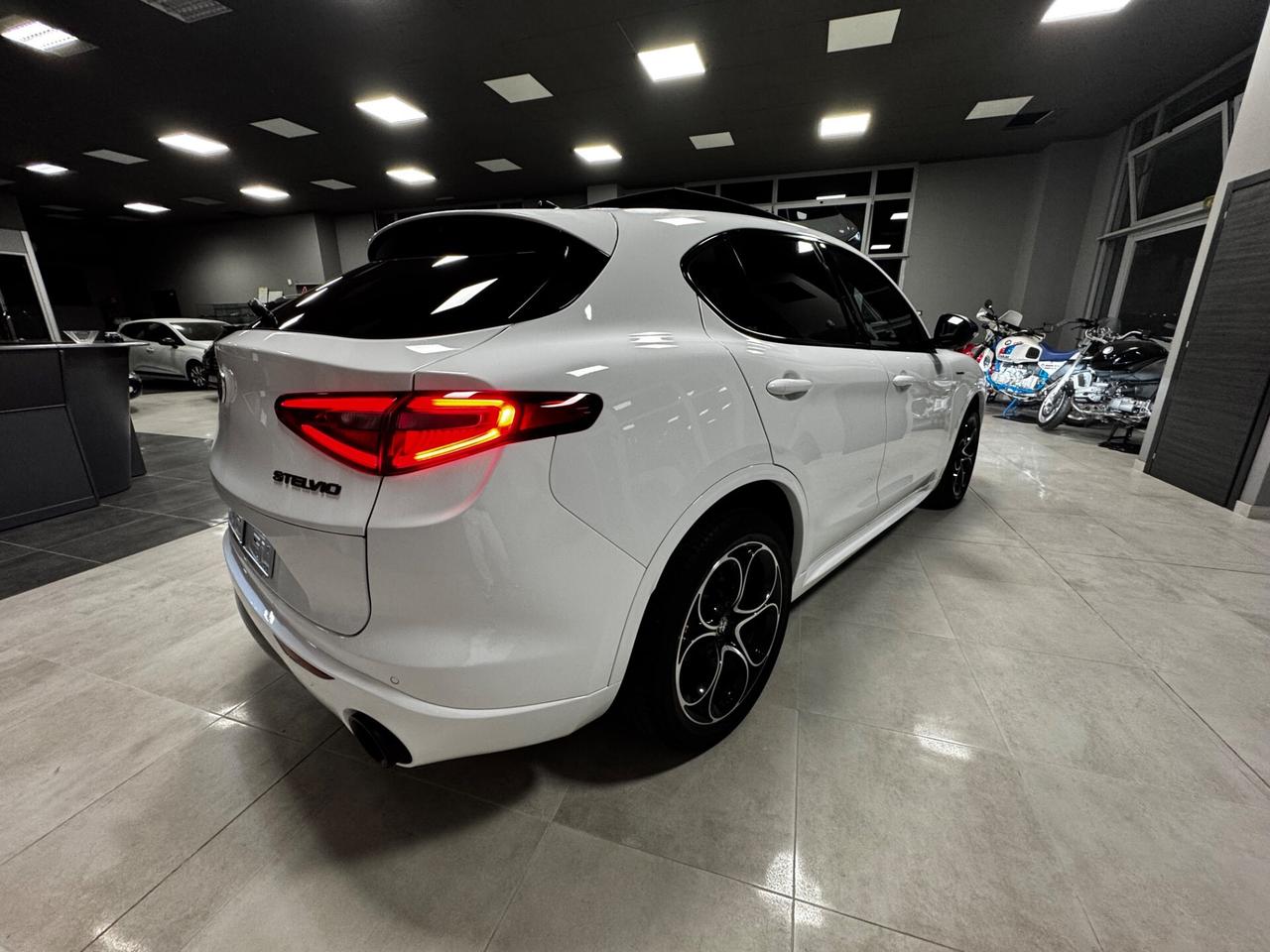 ALFA ROMEO STELVIO VELOCE TETTO APRIBILE 2.2 MJET 210CV Q4