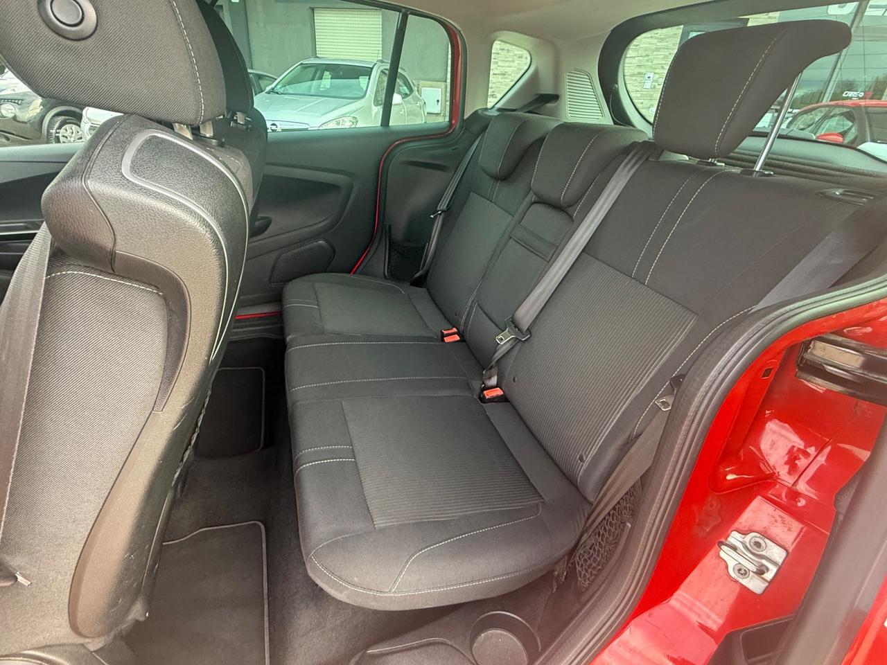 Ford B-Max 1.4 90 CV GPL Business Titanium