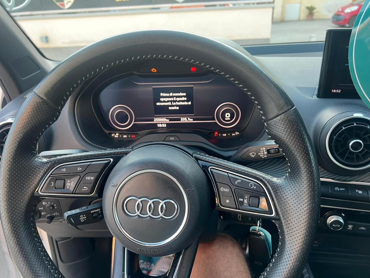 AUDI Q2 S LINE VIRTUAL COKPIT