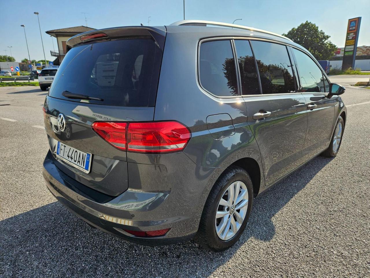 Volkswagen Touran 1.6 TDI 115 CV SCR DSG Comfortline