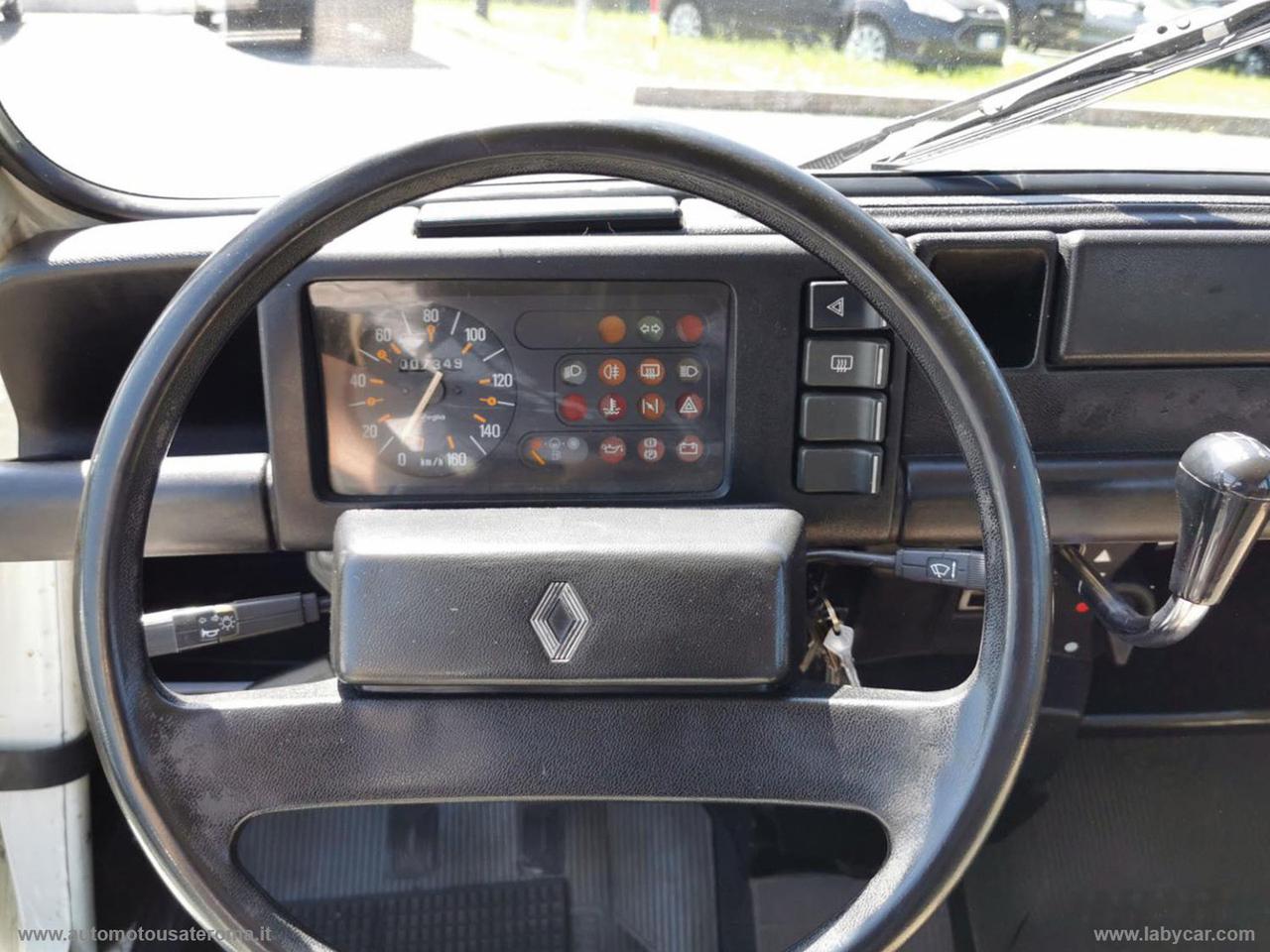 RENAULT 4 TL RATE AUTO MOTO SCOOTER