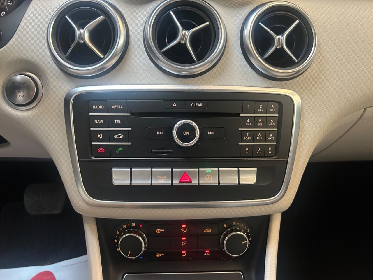 Mercedes-benz A 180 d Automatic Premium
