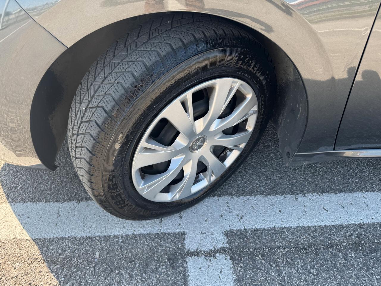 Peugeot 208 Active 1.4 HDI 68CV 5 porte