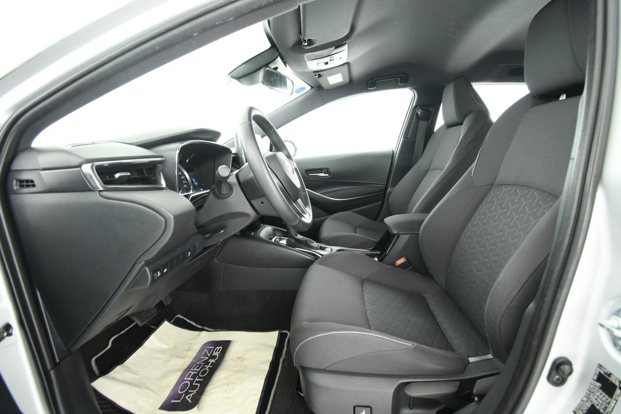 TOYOTA Corolla Touring Sports 1.8h Business cvt CAMERA+ACC+APP CONNECT