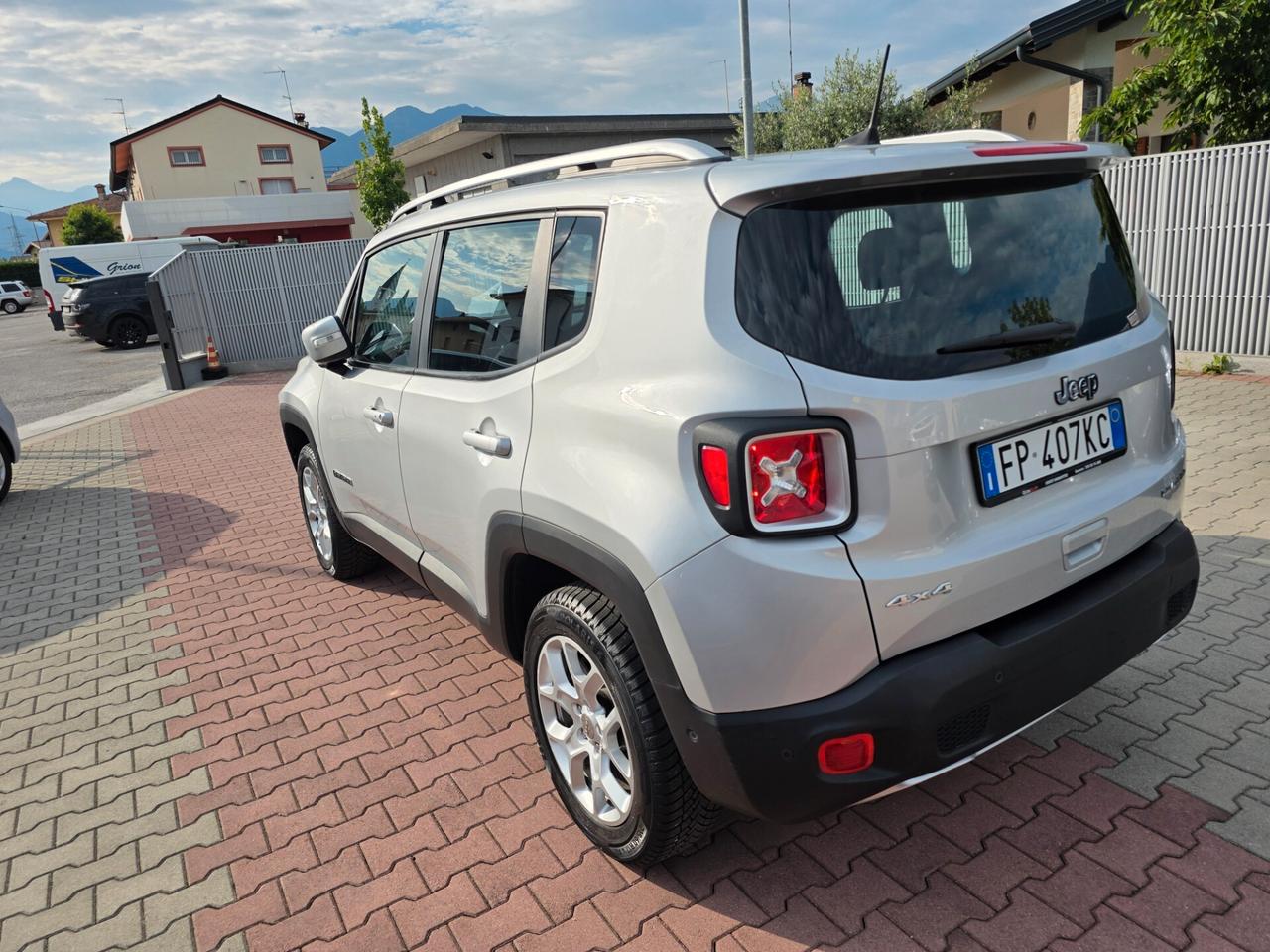 Jeep Renegade 2.0 Mjt 140CV 4WD automatico full