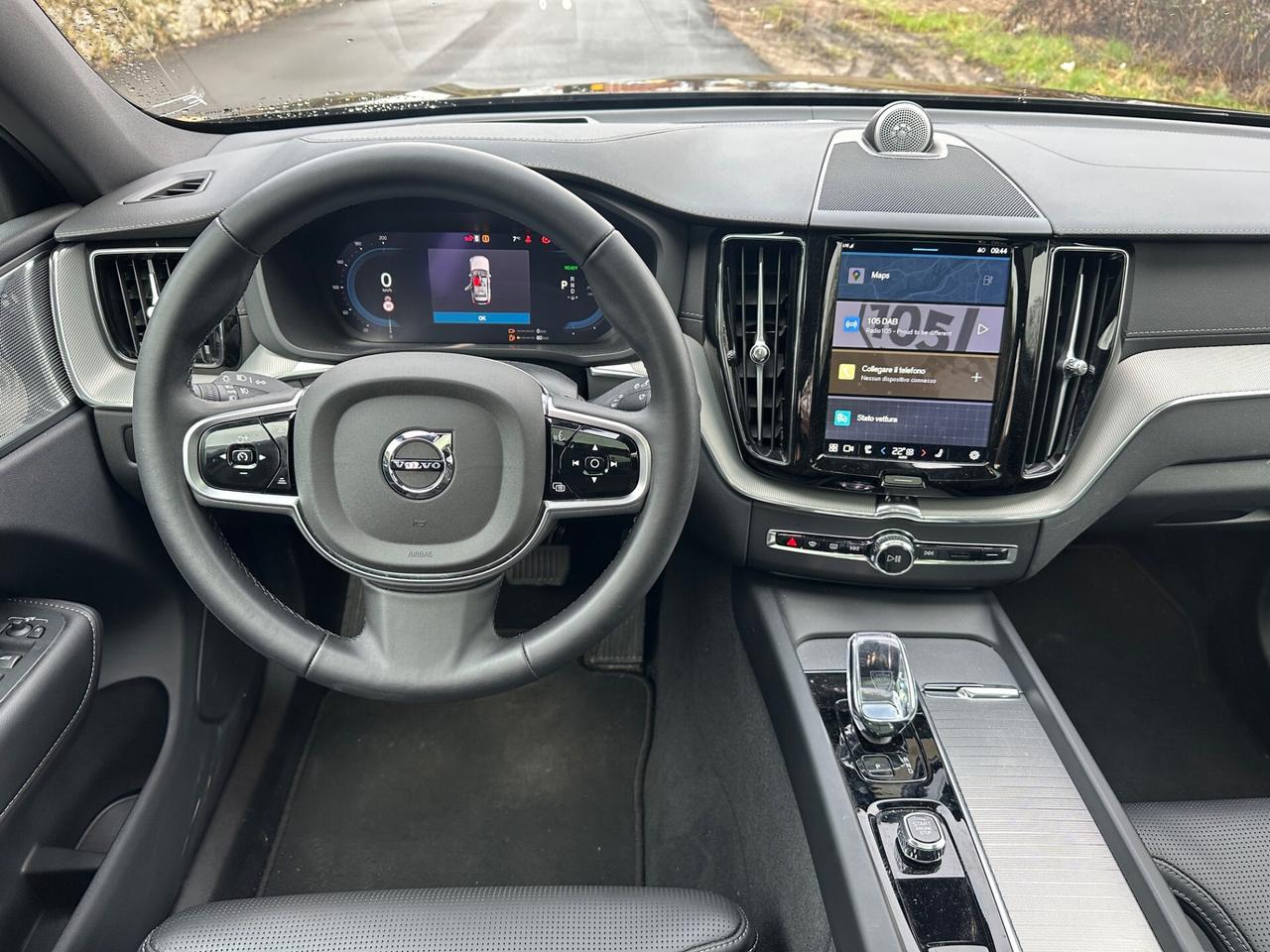 Volvo XC 60 T6 Plug-in hybrid Ultra Dark - 2025