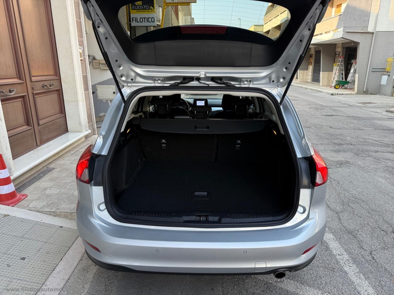 FORD Focus 1.5 EcoBlue DIESEL 120CV SW Business RETROCAMERA - CARPALY