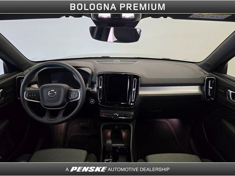 Volvo XC40 B3 automatico Plus Dark