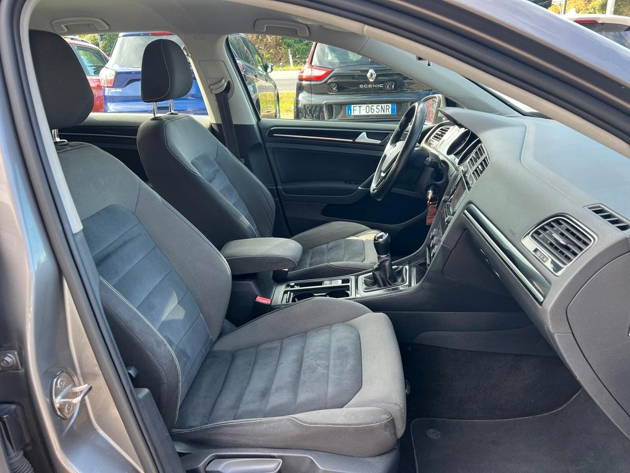 Volkswagen Golf 1.6 TDI 5p. Highline BlueMotion Technology