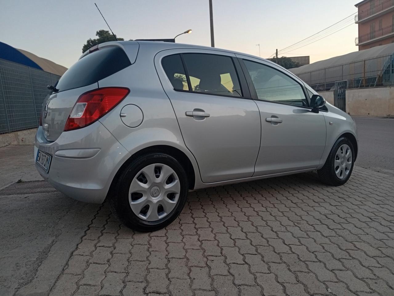 Opel Corsa 1.2 85CV 5 porte GPL-TECH Ecotec