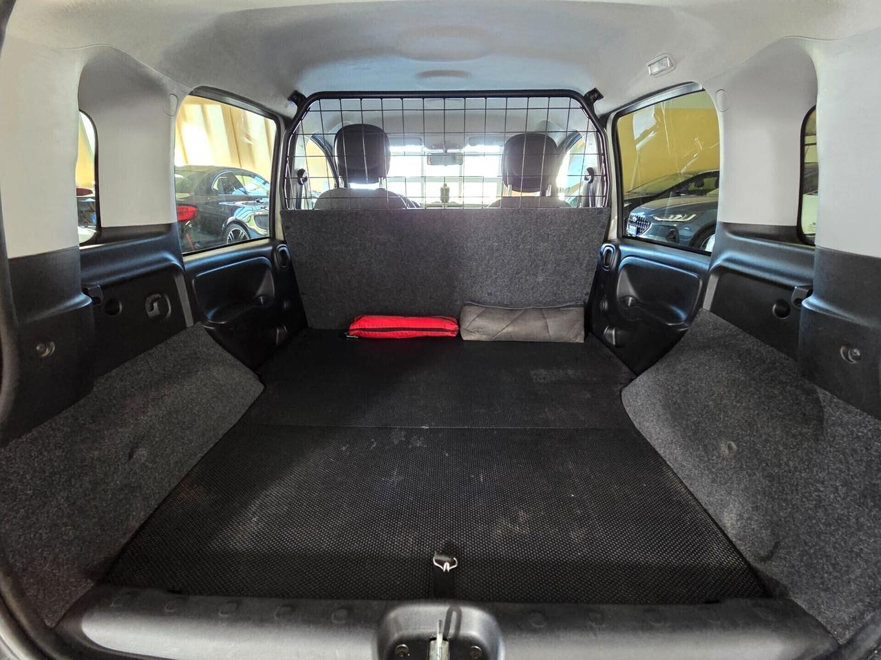 Fiat Panda 1.0 Hybrid Van 2 posti autocarro n1