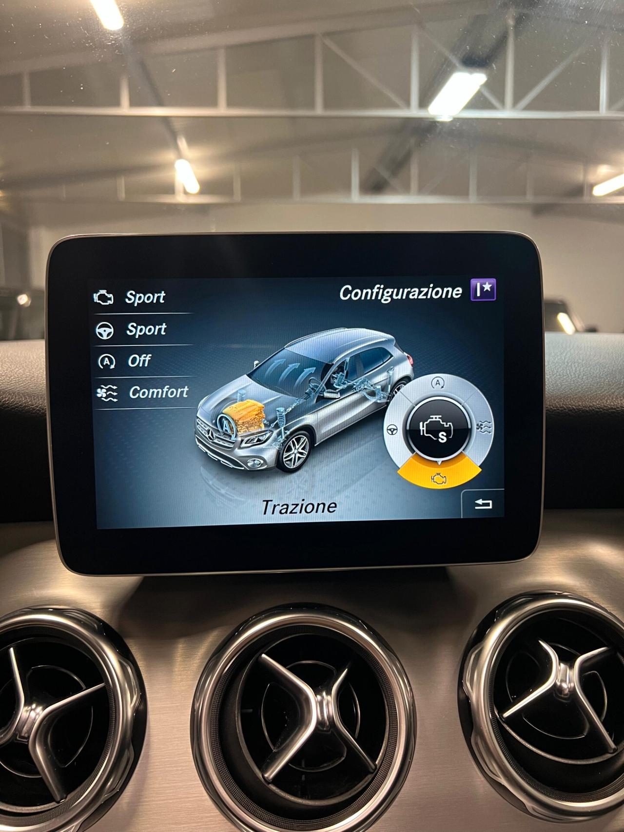 Mercedes-benz GLA 220 d Automatic 4Matic Premium
