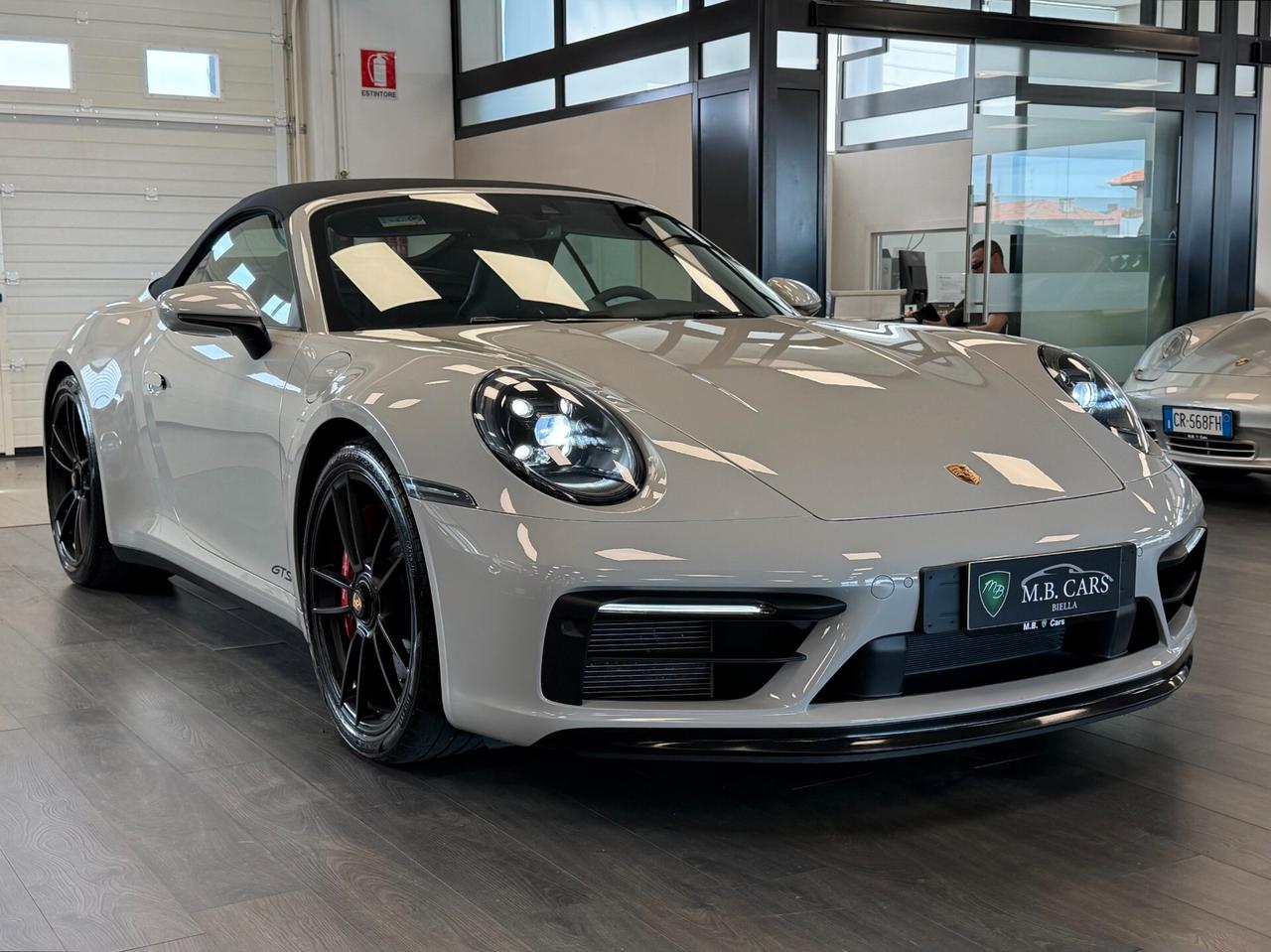 Porsche 911 Carrera 4 GTS Cabriolet