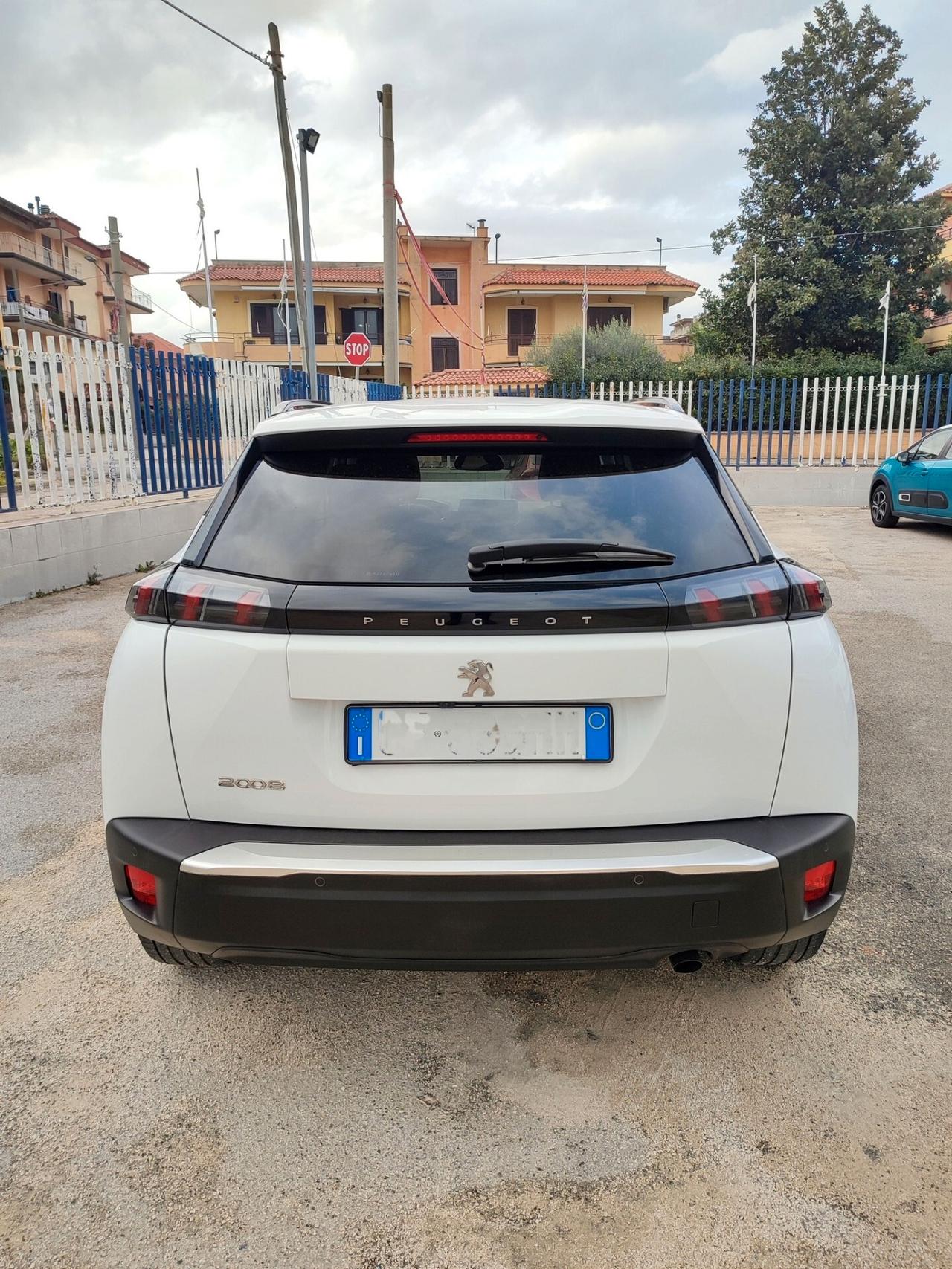 Peugeot 2008 PureTech 100 S&S Allure