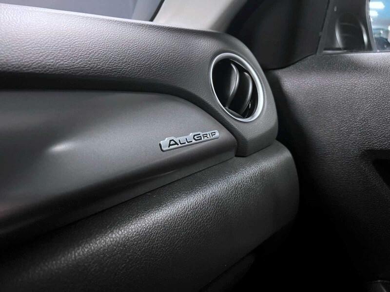 SUZUKI Vitara (2015) Vitara 1.4 Hybrid 4WD AllG...