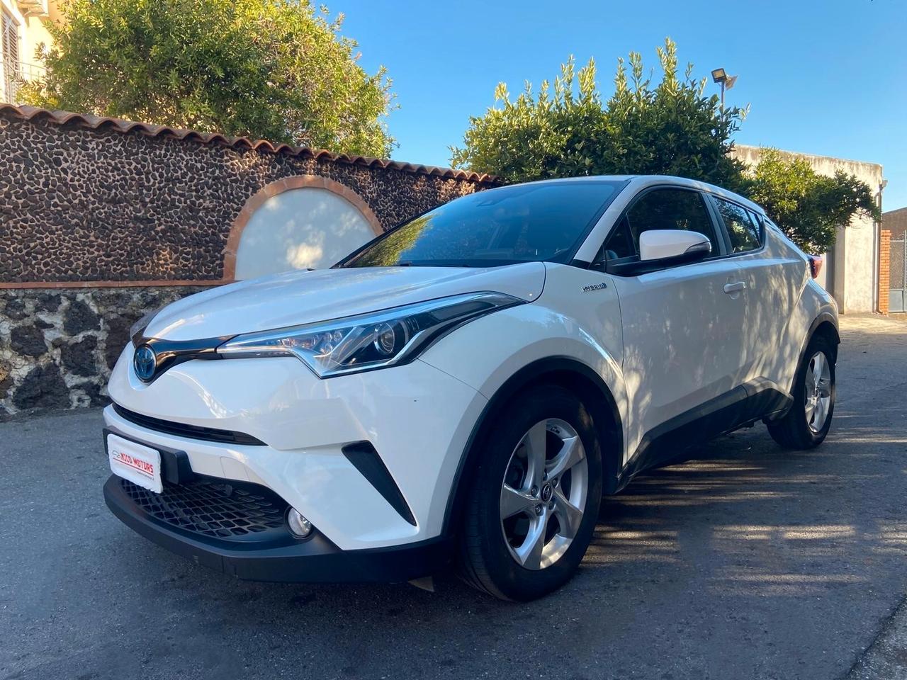 Toyota C-HR 1.8 Hybrid E-CVT Active