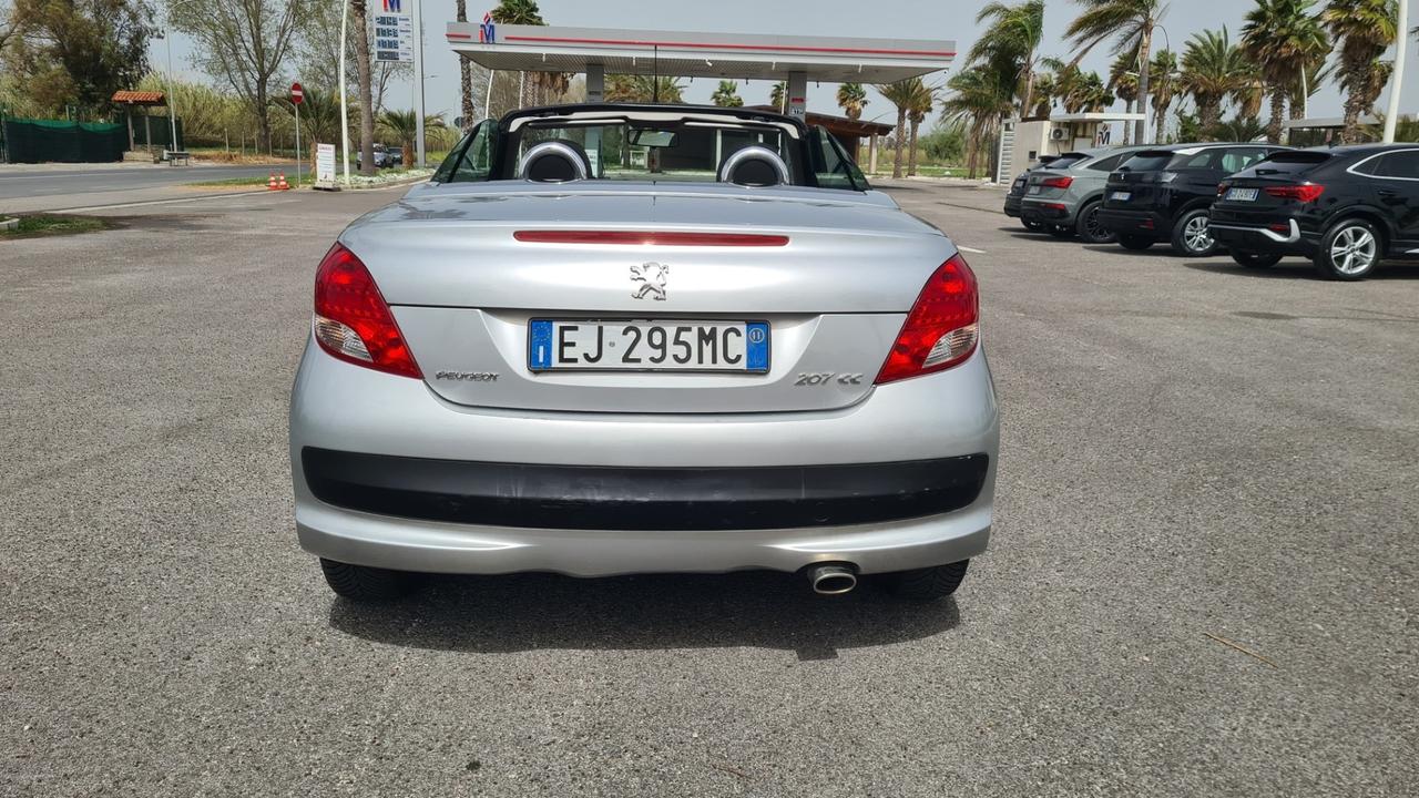 Peugeot 207 1.6 8V HDi 112CV CC Sweet Years