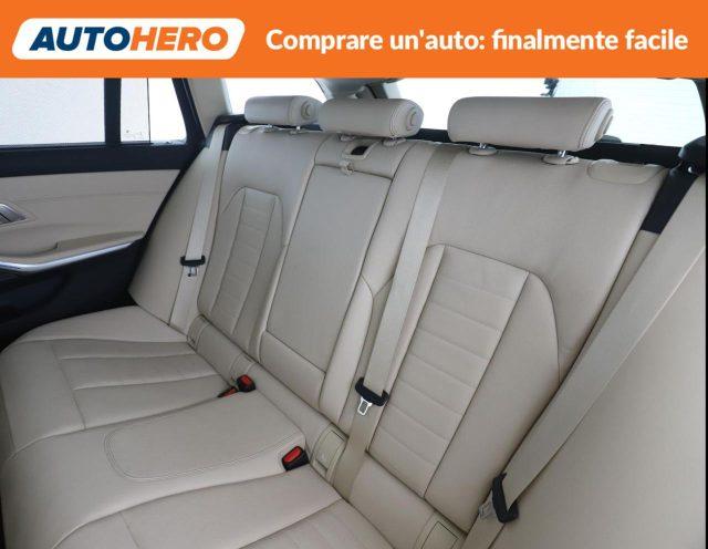 BMW 330 e xDrive Touring Luxury