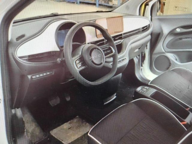 FIAT 500e Berlina 190km