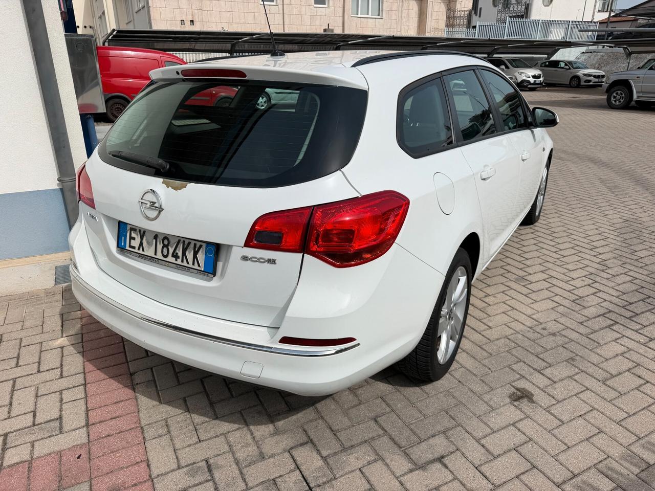 Opel Astra 2.0 CDTI 165CV Sports Tourer Business