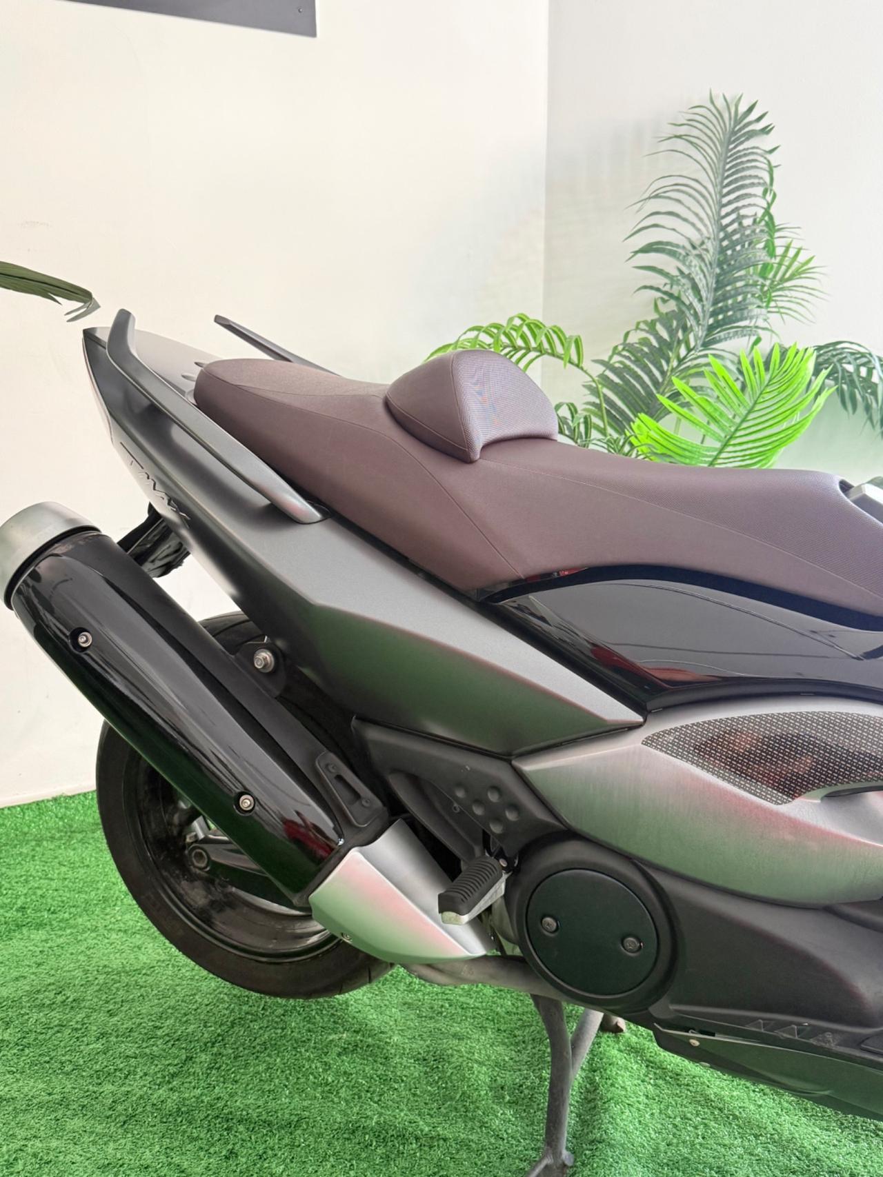 Yamaha T Max