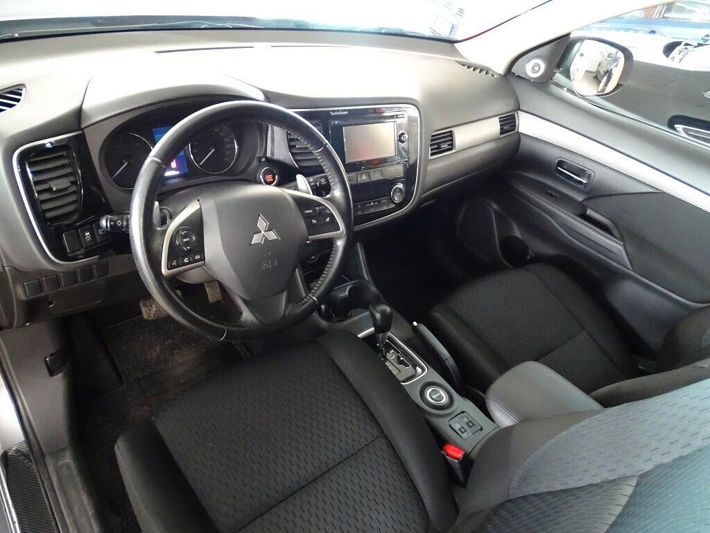 Mitsubishi Outlander 2.2 DI-D Intense 4x4 7 posti marce ridotte