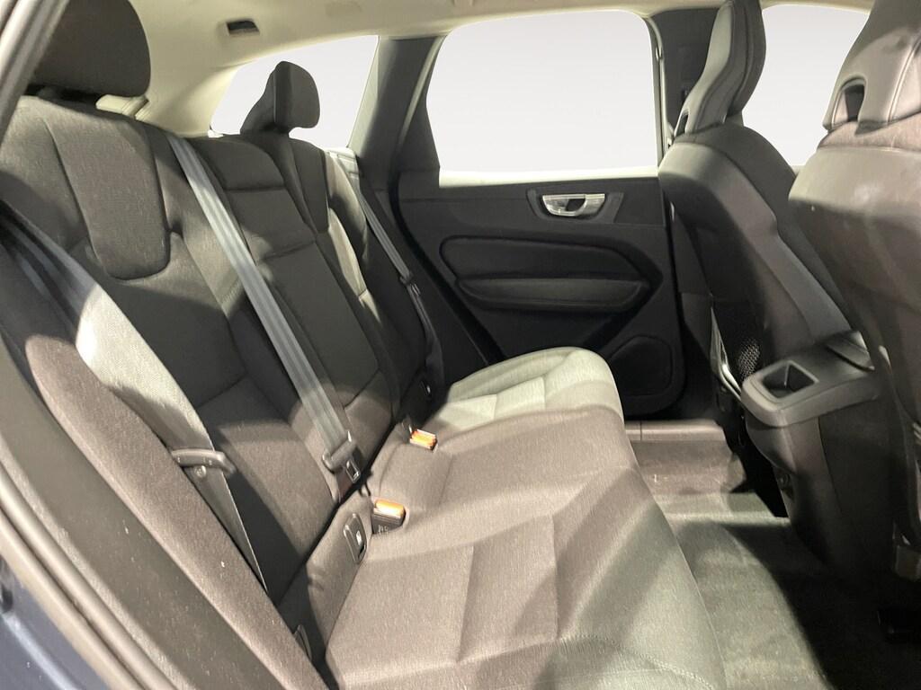 Volvo XC60 II 2022 2.0 b4 197CV AWD Autom. Momentum (MHEV)