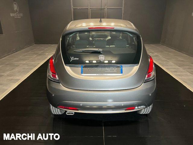 LANCIA Ypsilon 1.2 69 CV 5 porte Gold