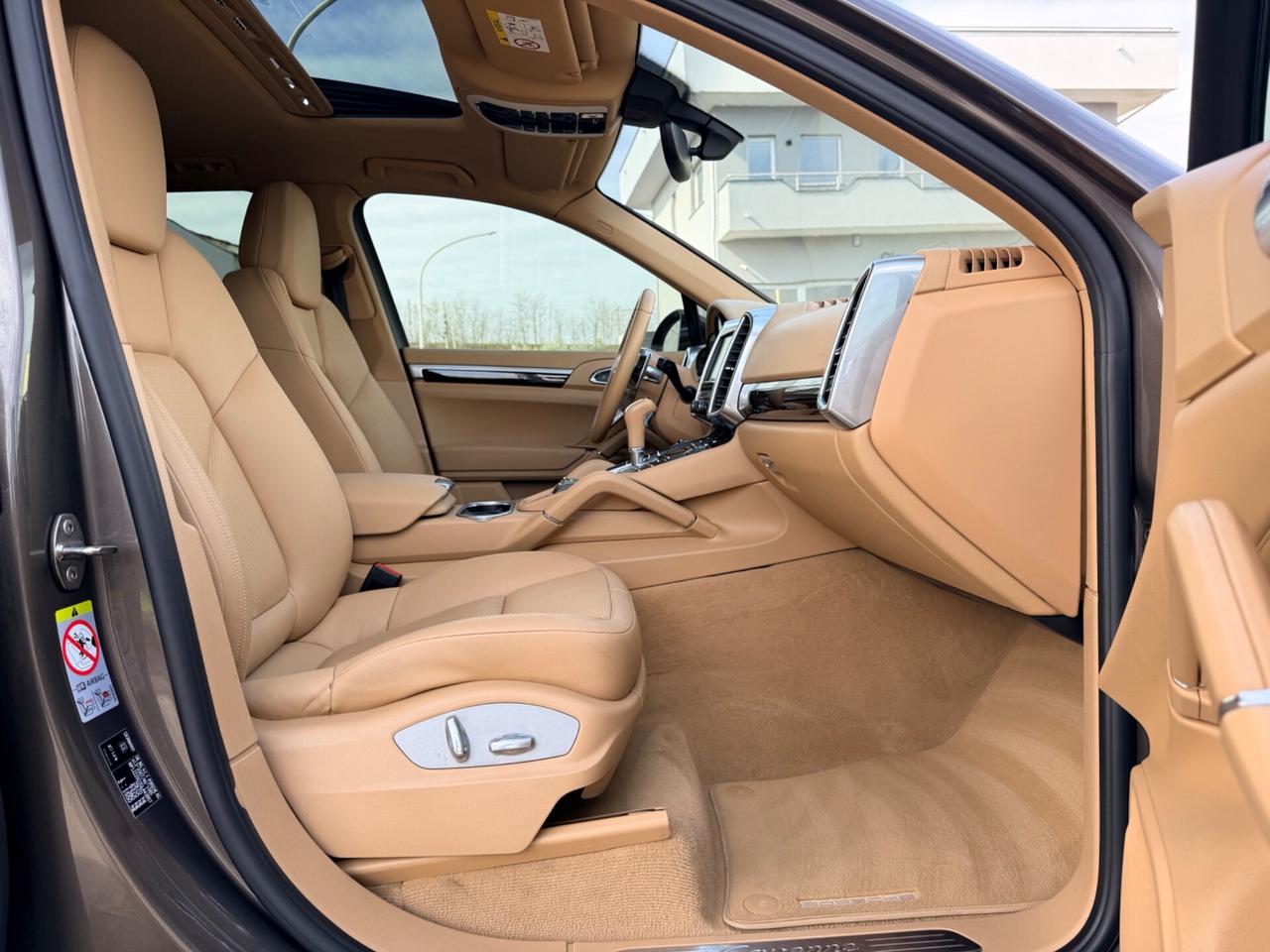 Porsche Cayenne 3.0 Diesel Platinum Edition 250cv