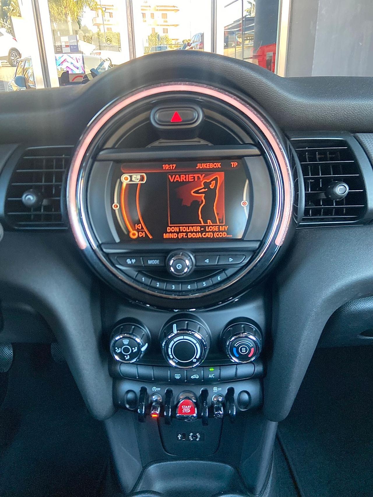 Mini 1.5 Cooper D 116cv 5porte