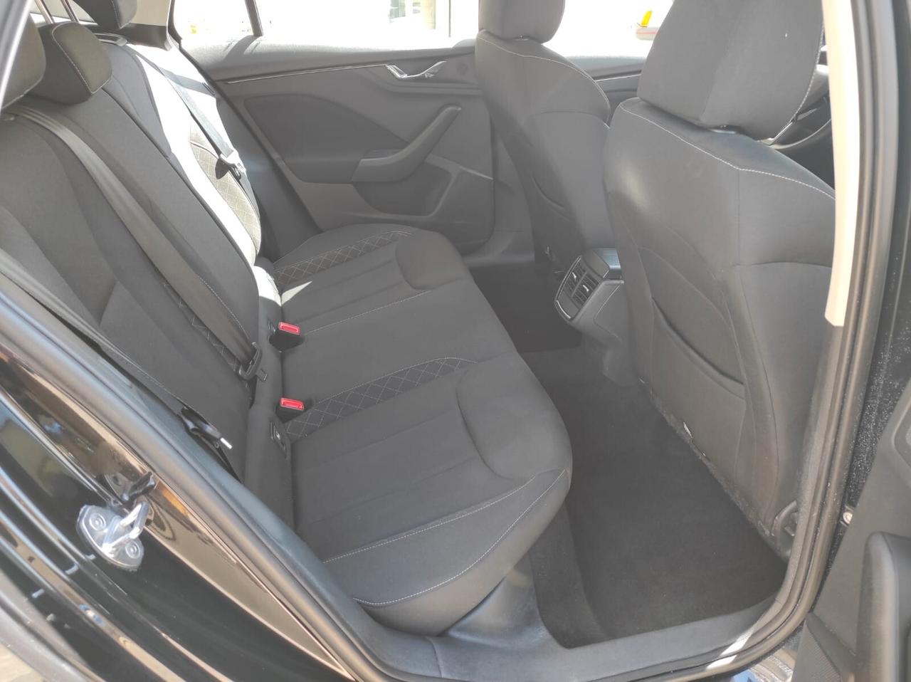 SKODA SCALA 1.0 TSI AMBITION UNIPRO/KMCERTIF/FULL
