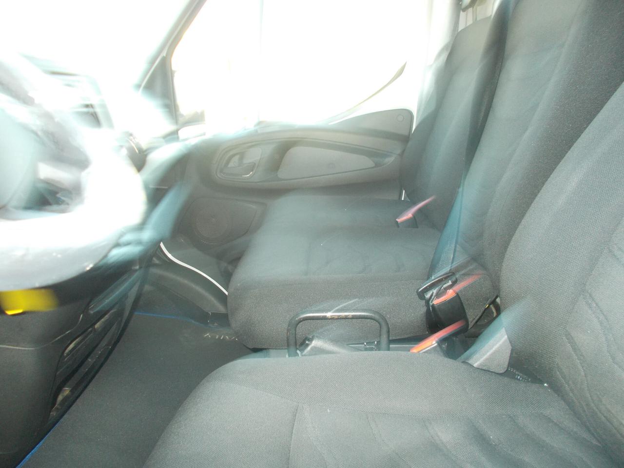 Iveco daily 35s11 2015 frigo km.198000 e.5