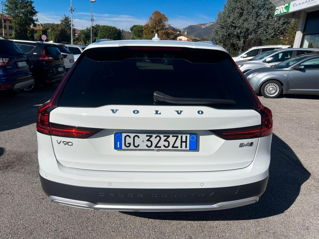 Volvo V90 Cross Country B4 (d) AWD Geatronic Business Pro Line