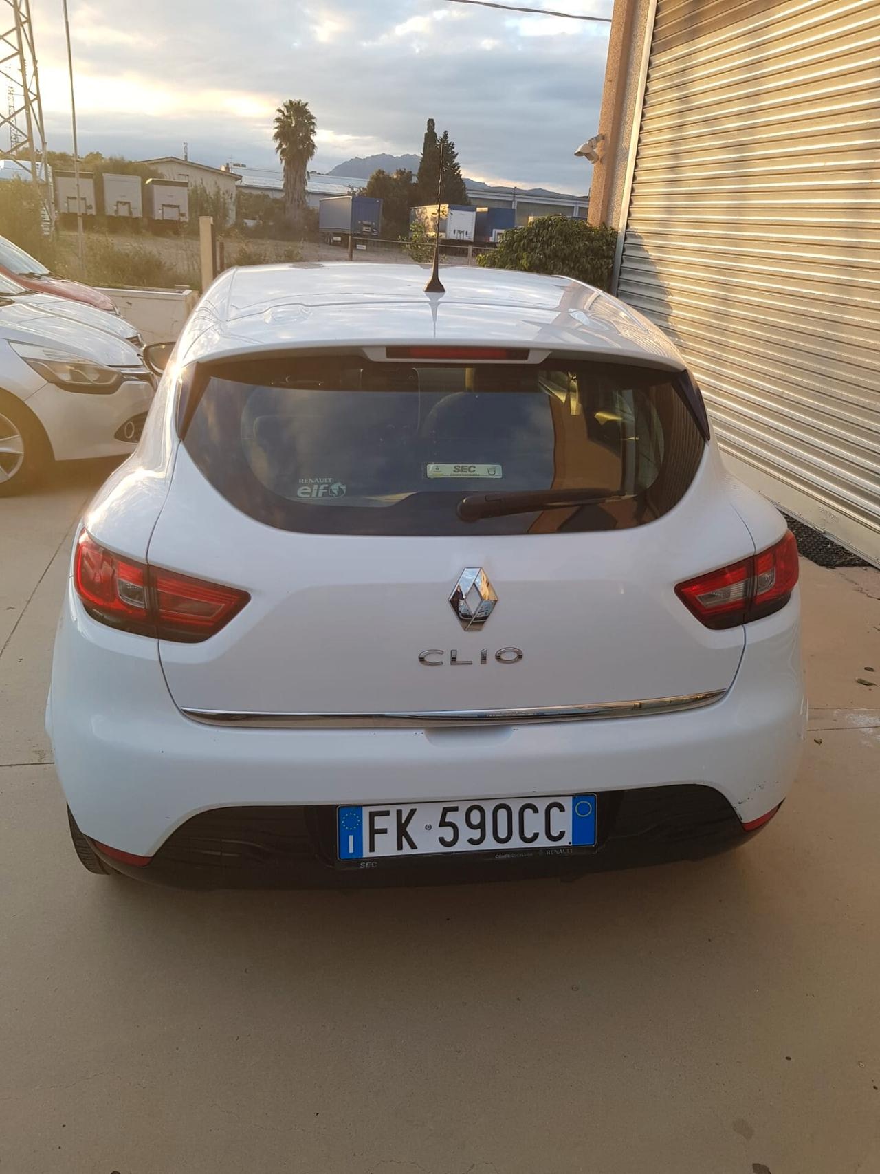 Renault Clio 1.2 75CV 5 porte Zen