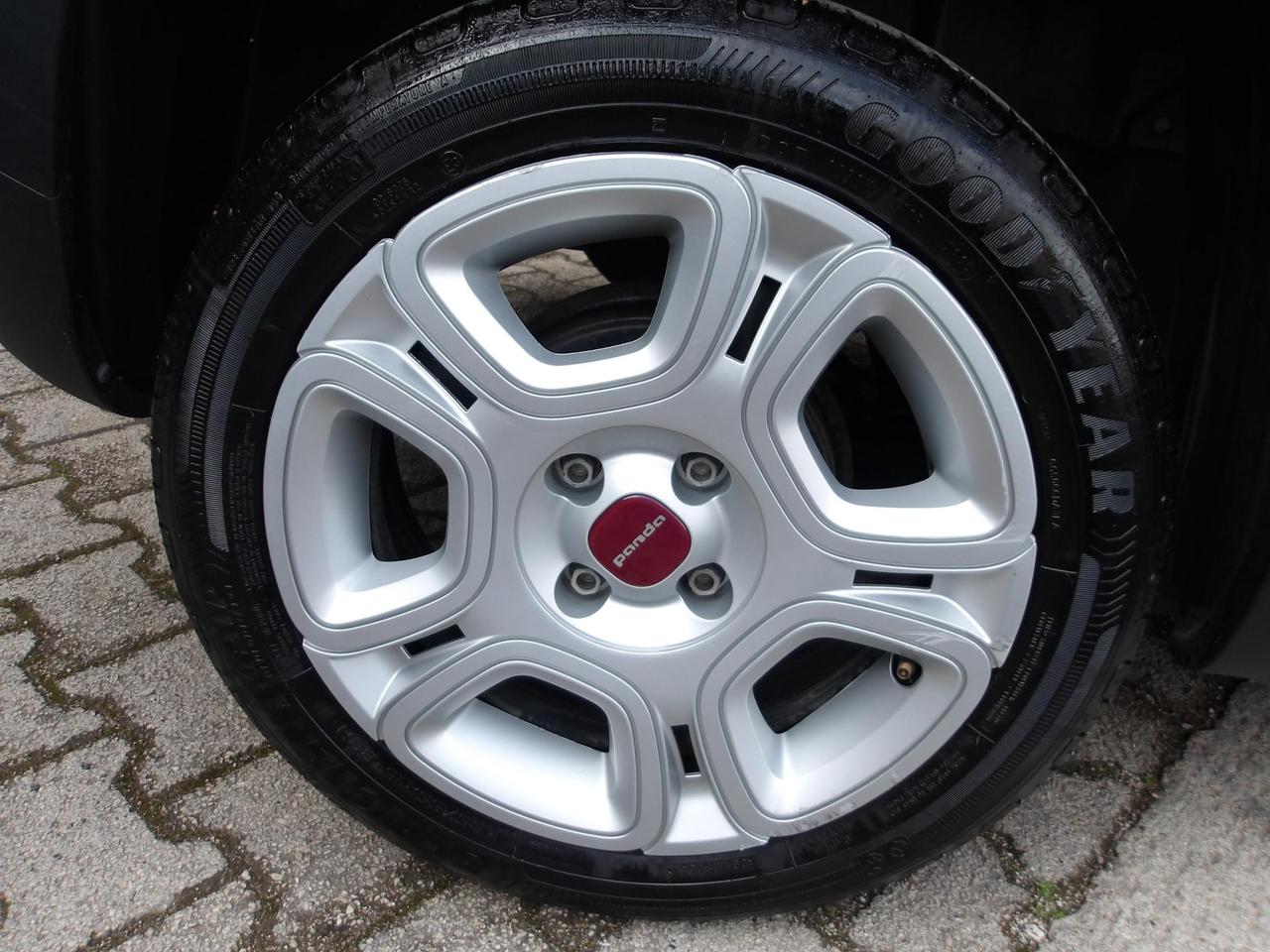 FIAT PANDA 1.0 firefly hybrid City Life 70cv