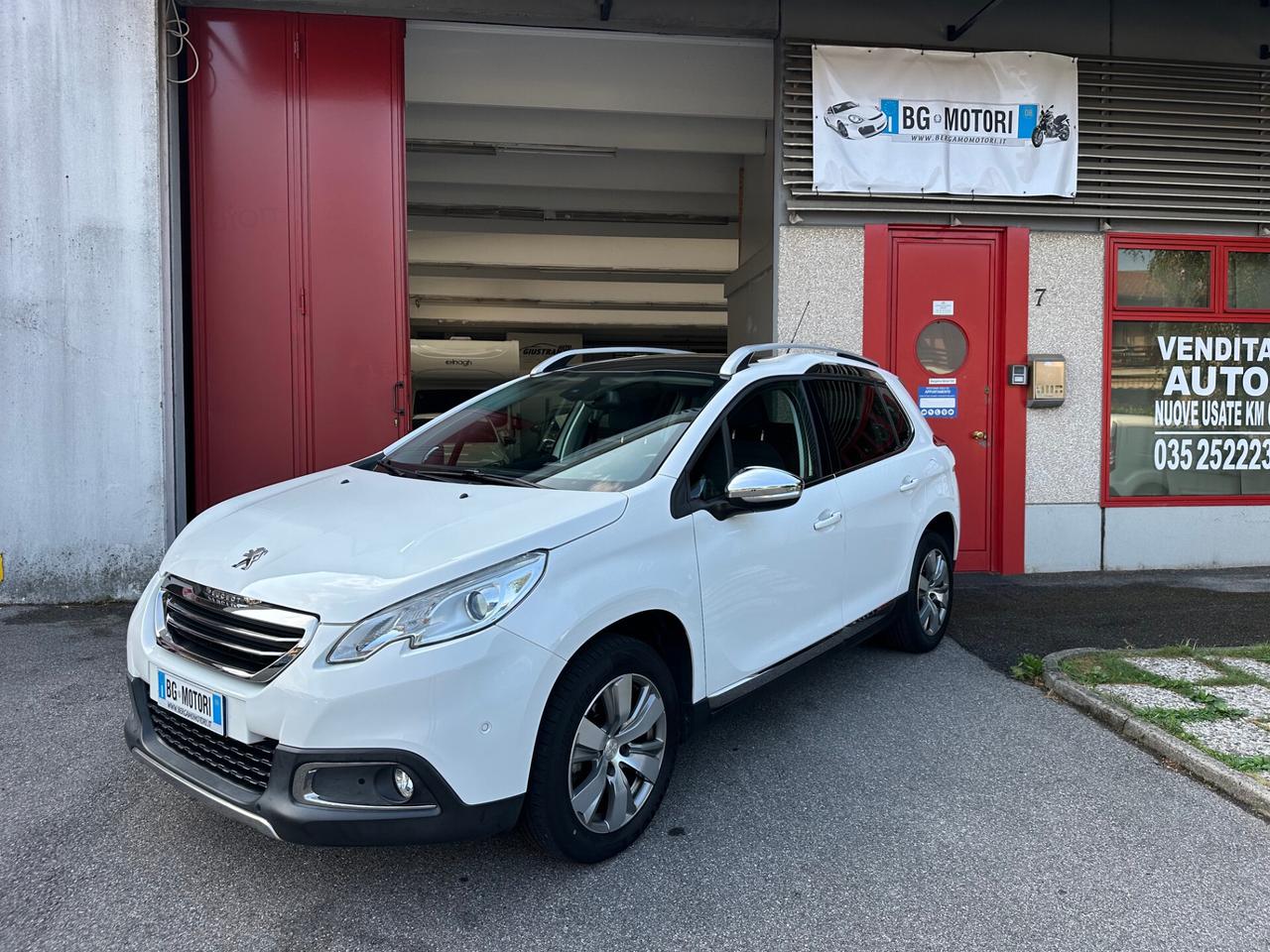 Peugeot 2008 1.2 puretech 12v Allure 82cv E6 UNIPROPR. OK NEOPATENTATI TETTO PANORAMICO