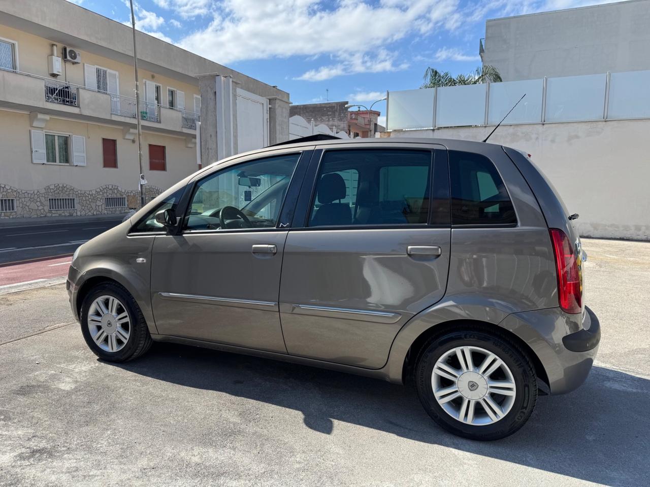 Lancia MUSA 1.4 BENZINA 95CV Platino 2005