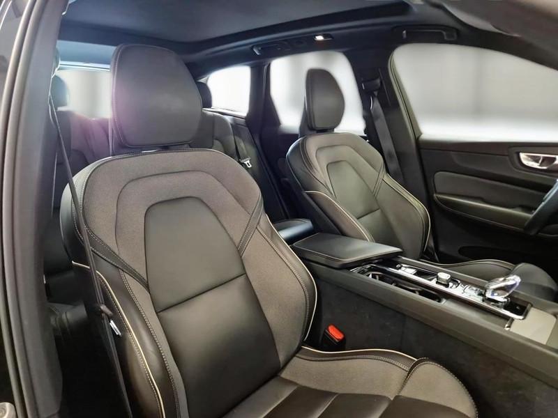 VOLVO XC60 B5 AWD AUTOMATICO ULTIMATE DARK SUV