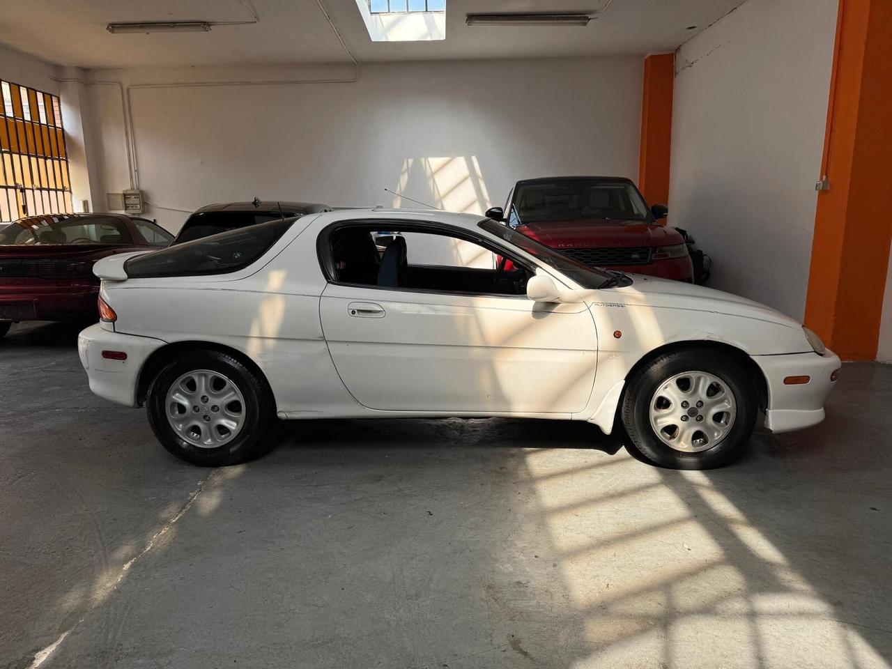 Mazda MX-3 V6 benzina 1994