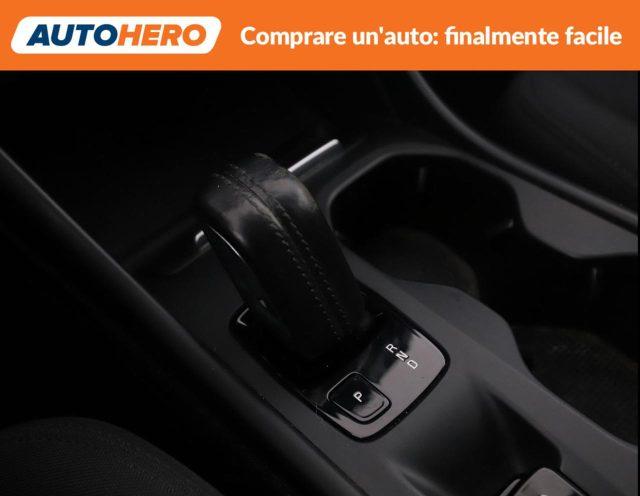 VOLVO XC40 D3 AWD Momentum Pro