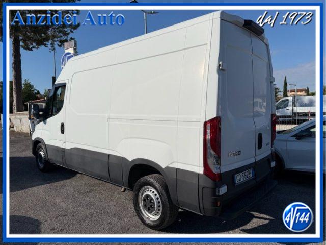 IVECO Daily 35S12 V 2.3 HPT L2H2 Furgone