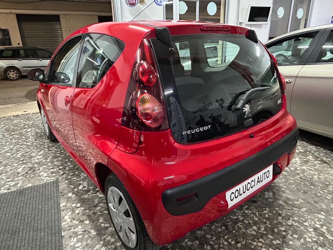 Peugeot 107 1.0 Benz Servosterzo A/C