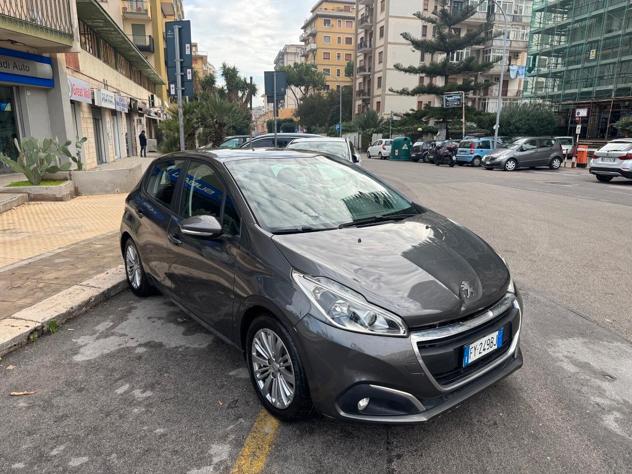 Peugeot 208 BlueHDi 100 S&S 5 porte Allure
