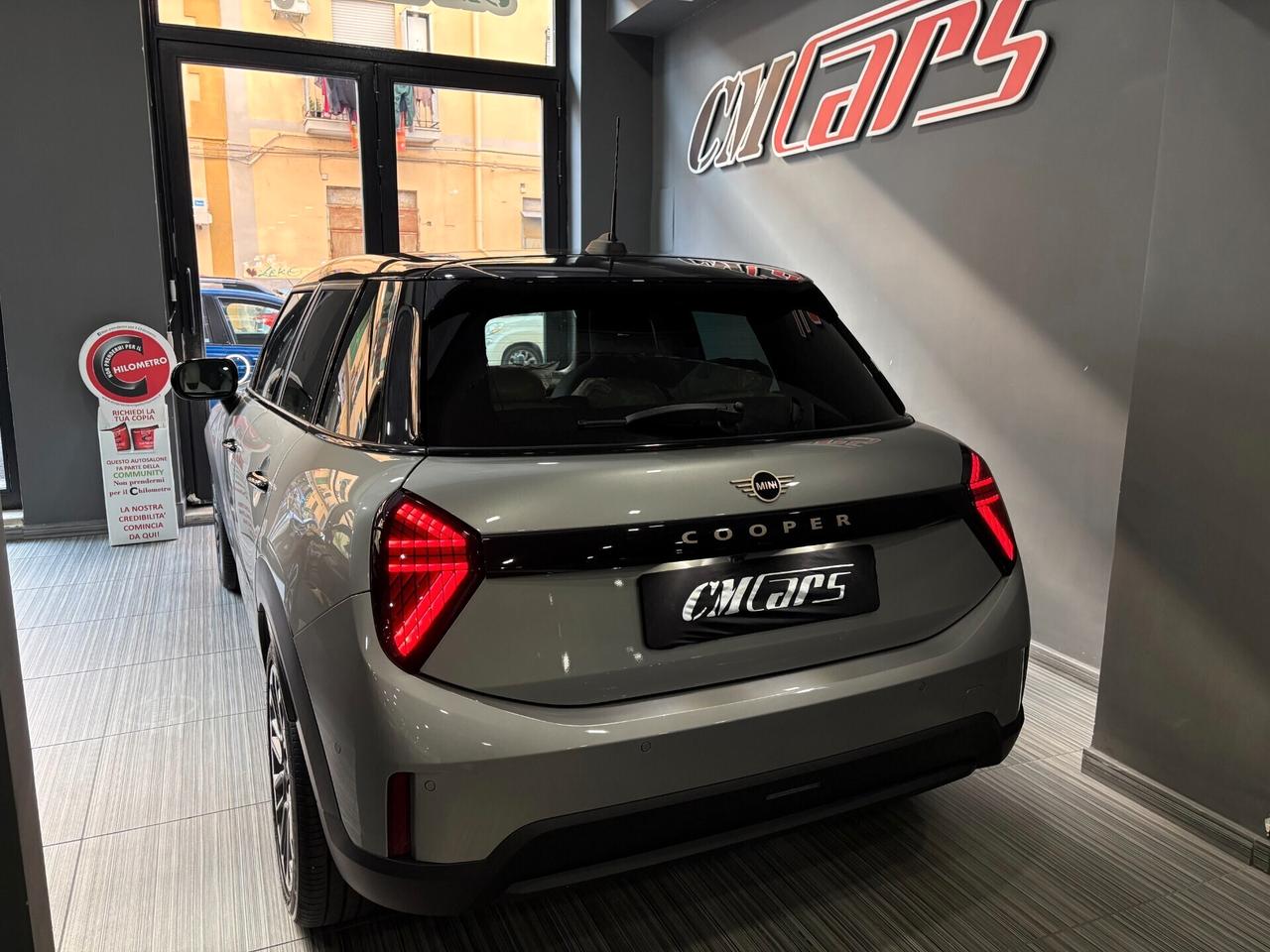 MINI Cooper C 1.5 156cv Automatica Favoured ITALIANA Km0