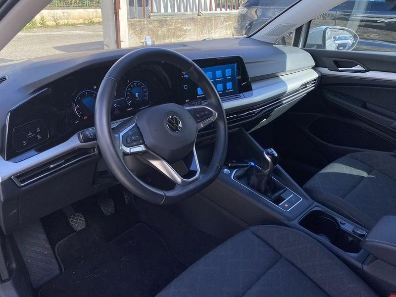 Volkswagen Golf 8 Life 2.0 TDI 116 CV