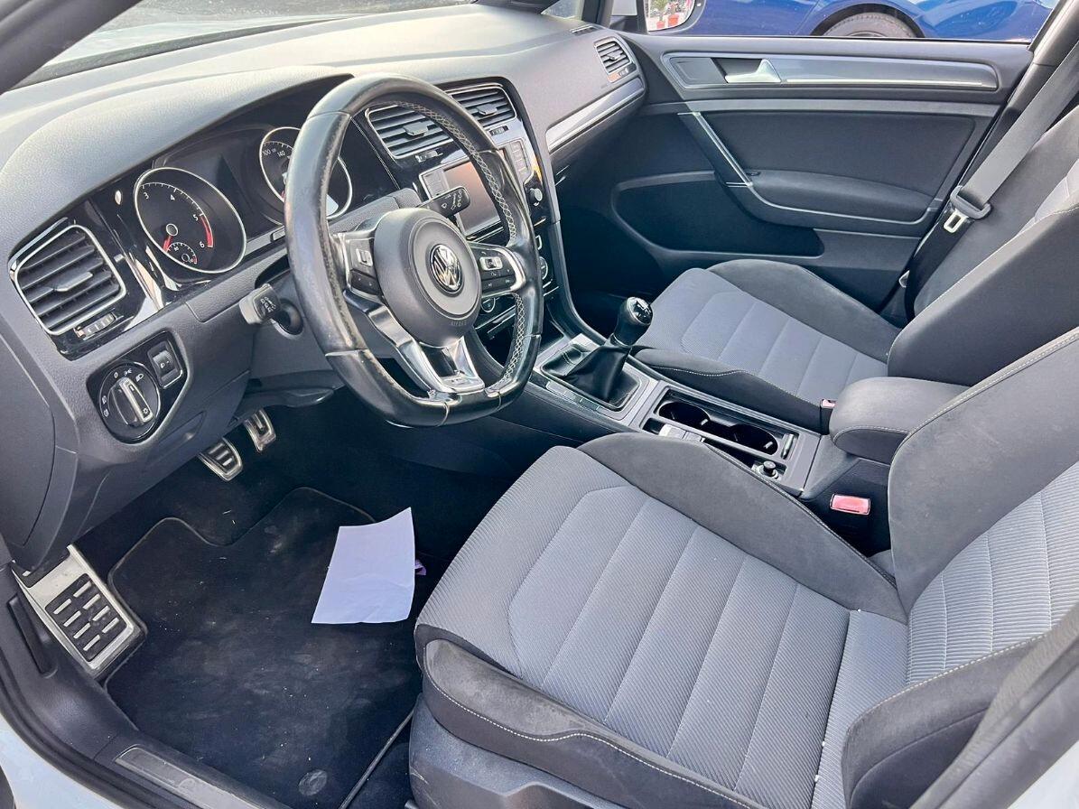 Volkswagen Golf 1.6 TDI 110 CV 5p. R-LINE