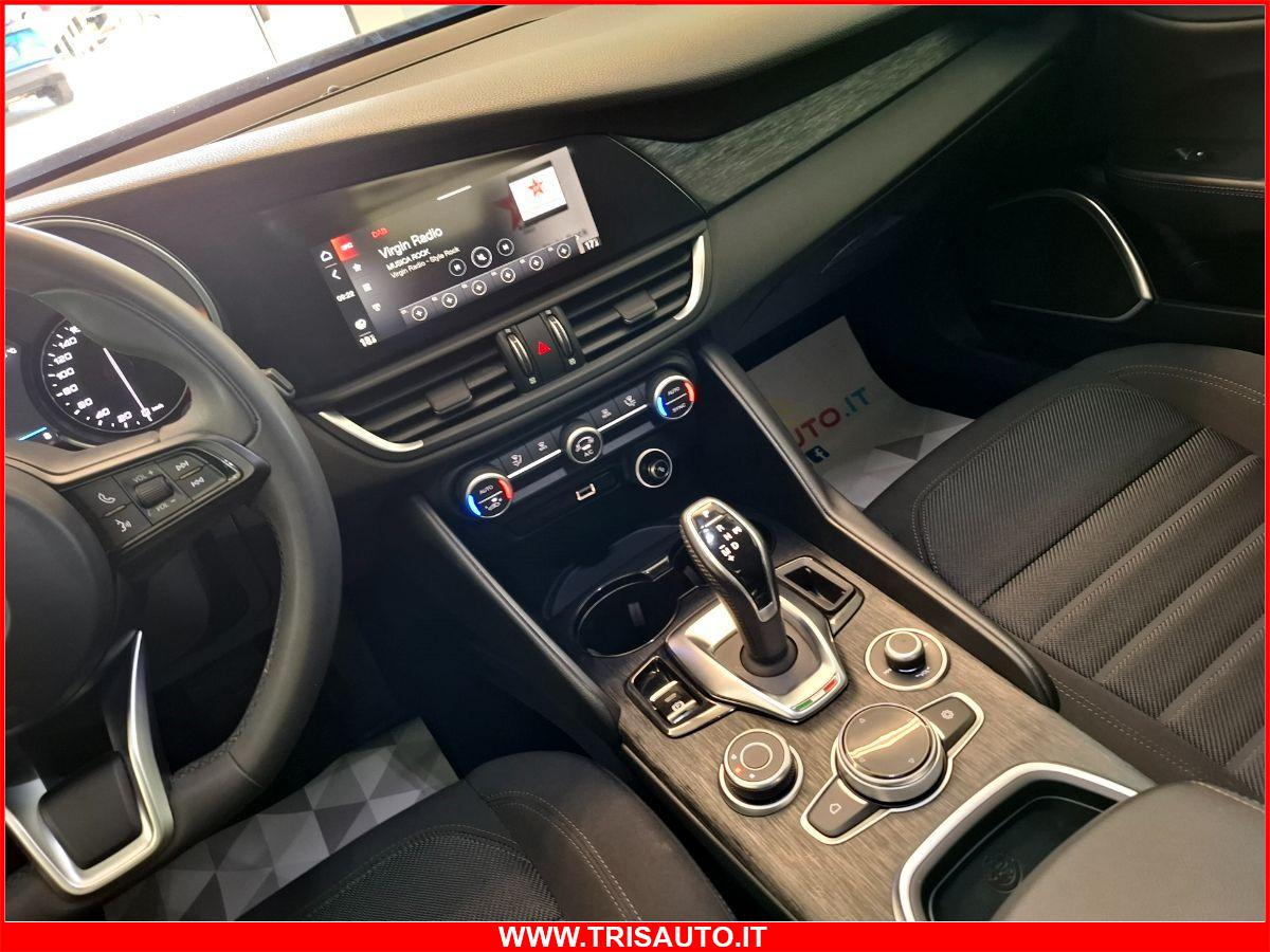 ALFA ROMEO Giulia 2.2 TD AT8 Super IVATA (FARI BIXENO+NAVI)