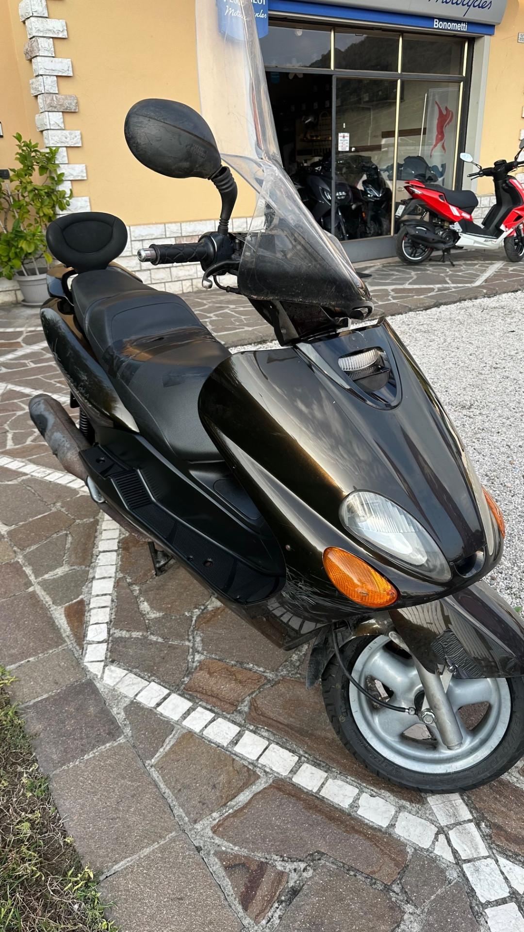 Yamaha Majesty 125